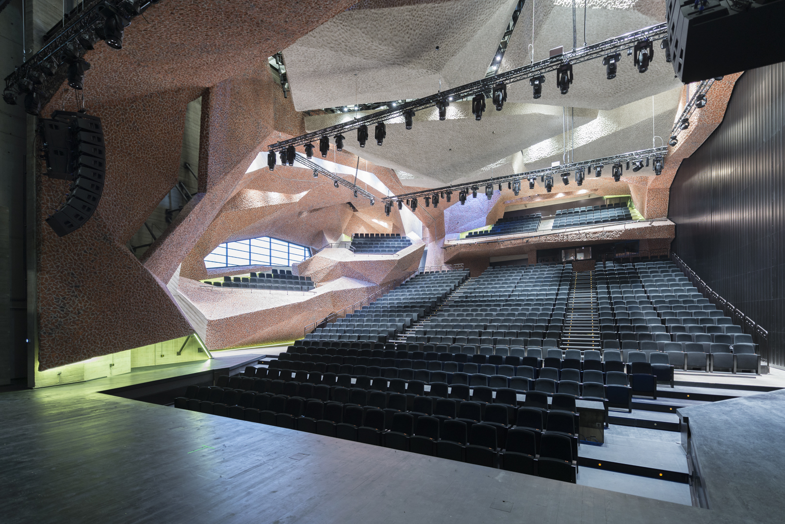Sala koncertowa w Toruniu otwarta – zadziwia formą