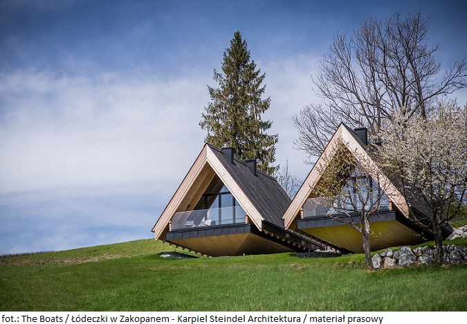 Architektura na tle górskiego pejzażu – The Boats zaprojektowane przez Karpiel Steindel Architekci