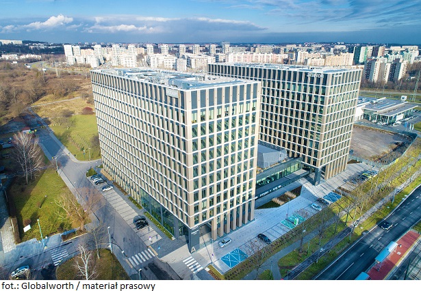 Globalworth jeszcze bardziej eko – firma przeszła w 100% na zieloną energię