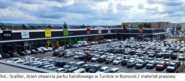 Scallier_dzień otwarcia parku handlowego w Turdzie w Rumunii