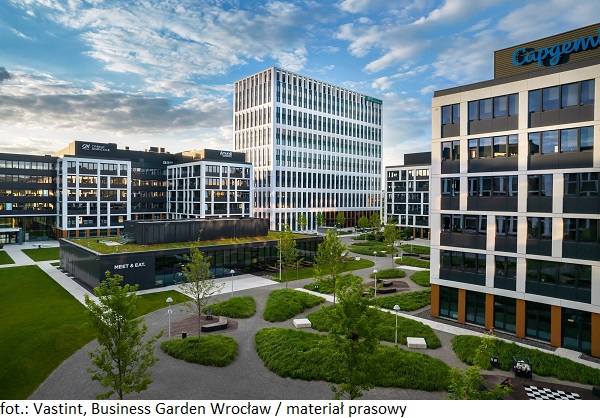 Biurowe nieruchomości komercyjne Business Garden magnesem na nowych najemców