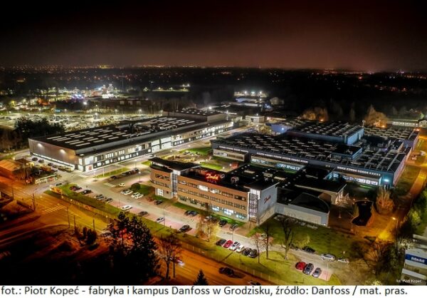Materiał Danfoss. Nowa fabryka i kampus Danfoss w Grodzisku