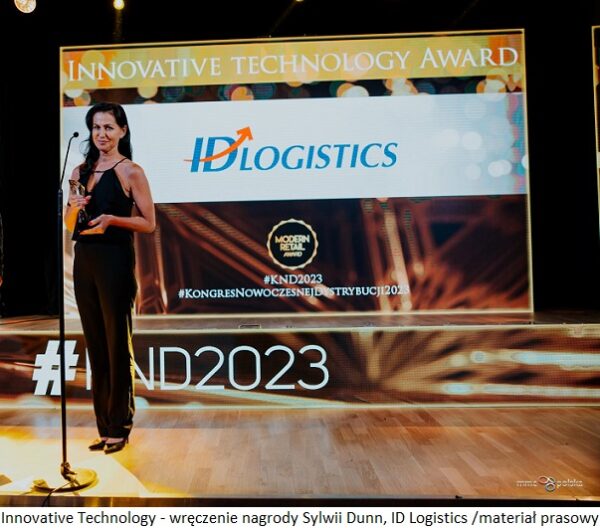 Innovative Technology_wręczenie nagrody_Sylwia Dunn_ID Logistics