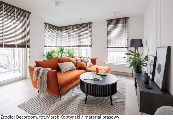 Komfortowy apartament w stylu japandi od Decoroom w ramach nieruchomości inwestycyjnej HB1820 we Wrocławiu