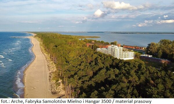 Arche Fabryka Samolotów Mielno i Hangar 3500 . (1)